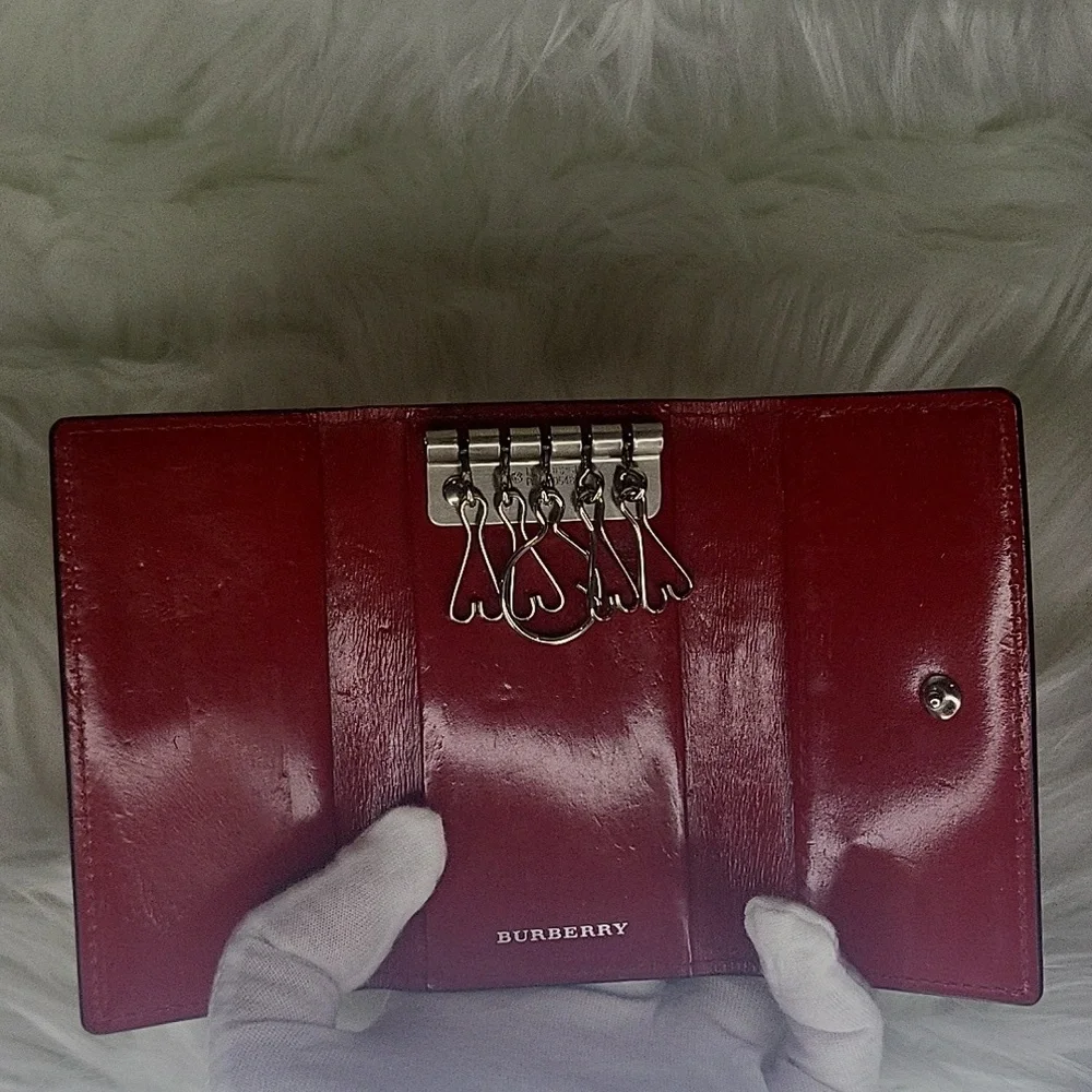 Burberry key holder red case 5 rings - Picture 9 of 17